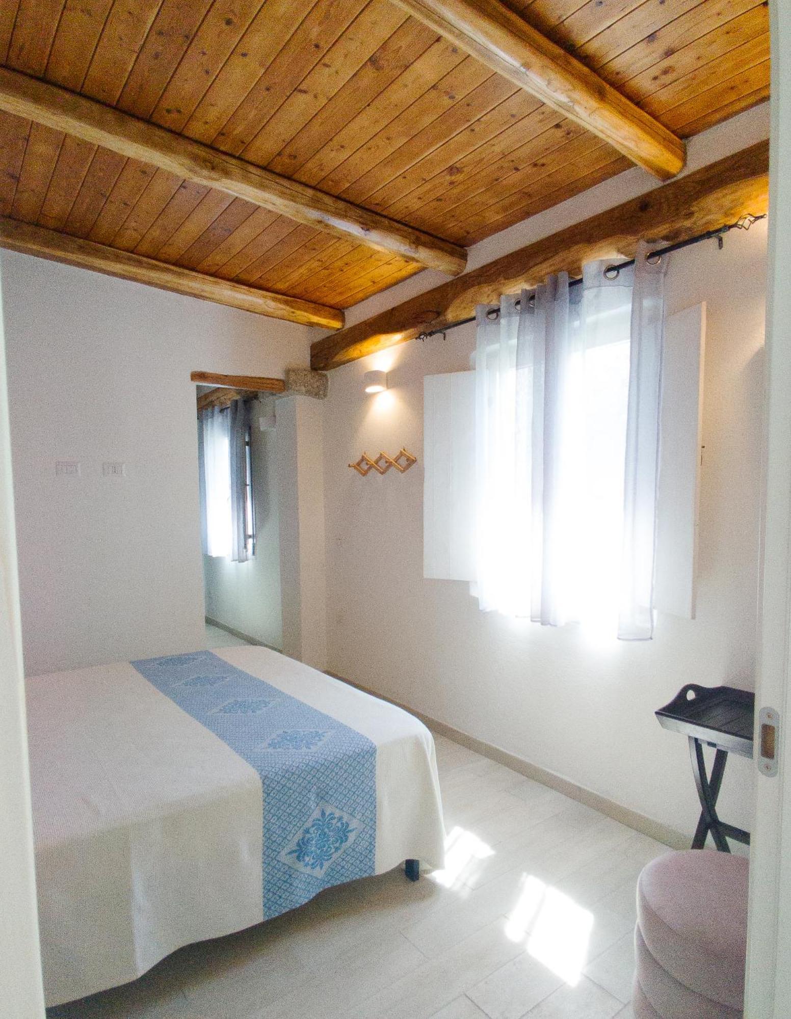 Dimora Mare Apartment San Teodoro  Exterior foto